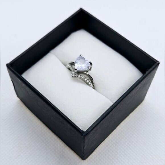 Sterling Silver 925 CZ Heart-Shaped Wedding Anniversary / Engagement - Picture 2 of 9